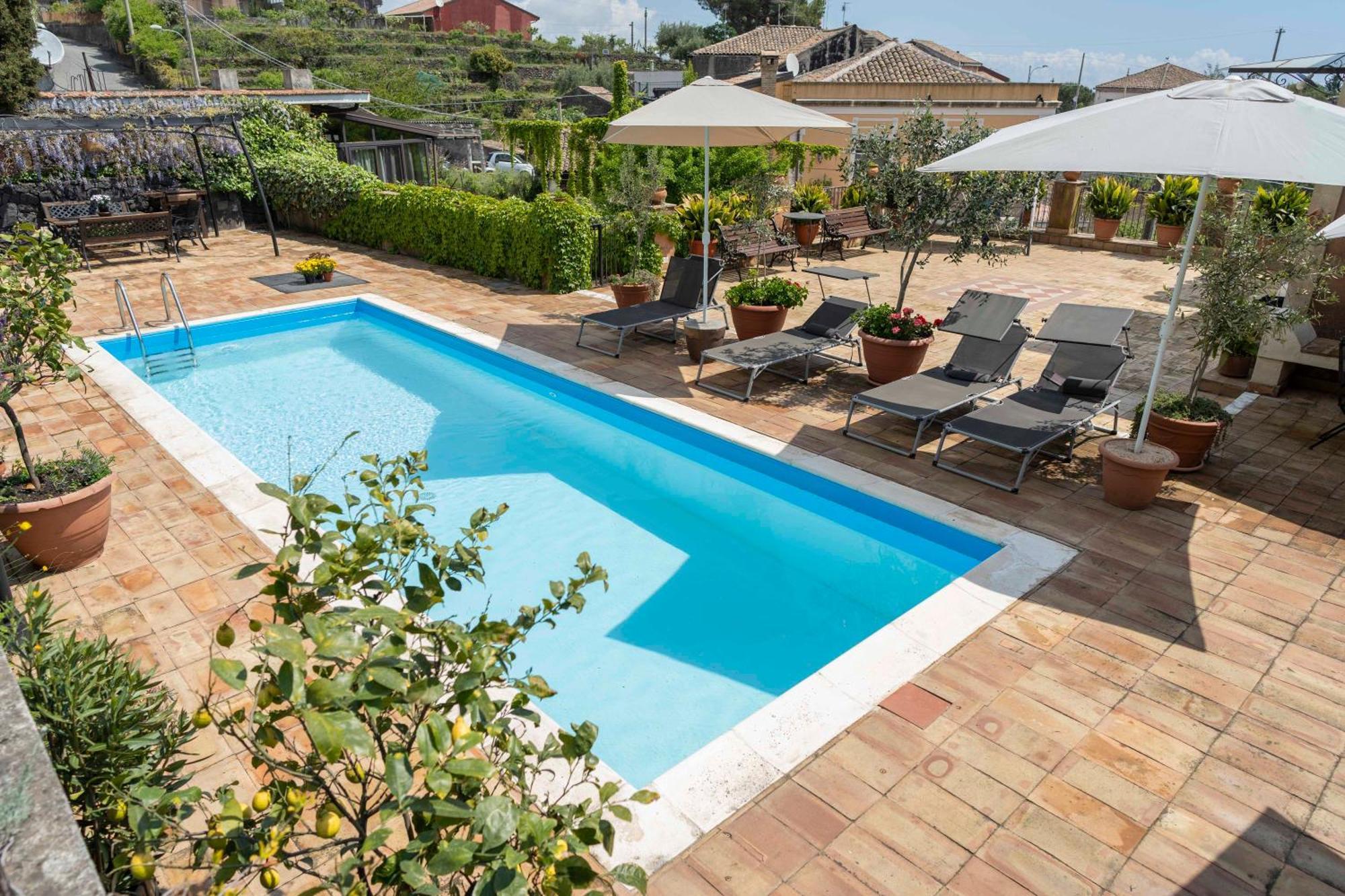 B&B Bellini Міло Екстер'єр фото